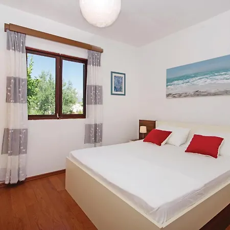 بيت للعطل Gornja Banda Sućuraj